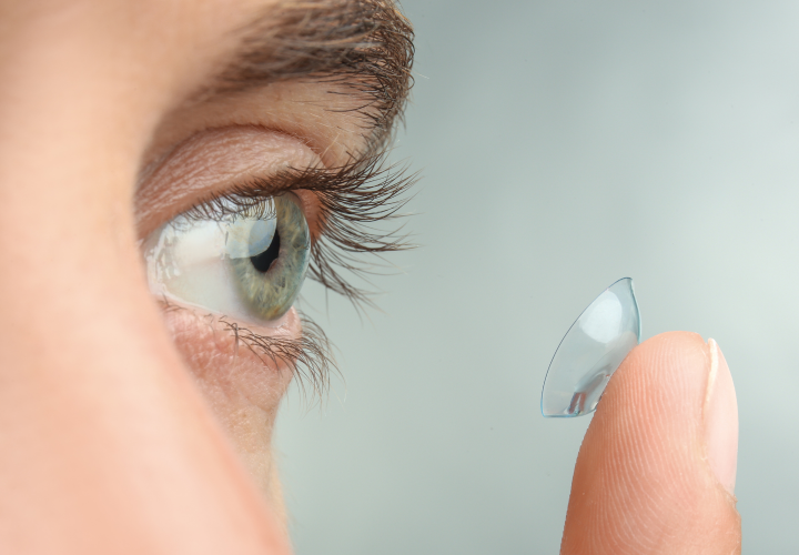 Des lentilles innovantes et confortables, conçues pour fidéliser vos porteurs et soutenir votre croissance.